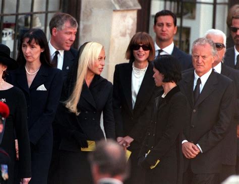 donatella versace funeral diana london|princess dianas funeral in london.